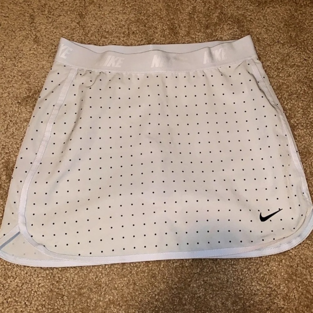 Girls Nike skirt